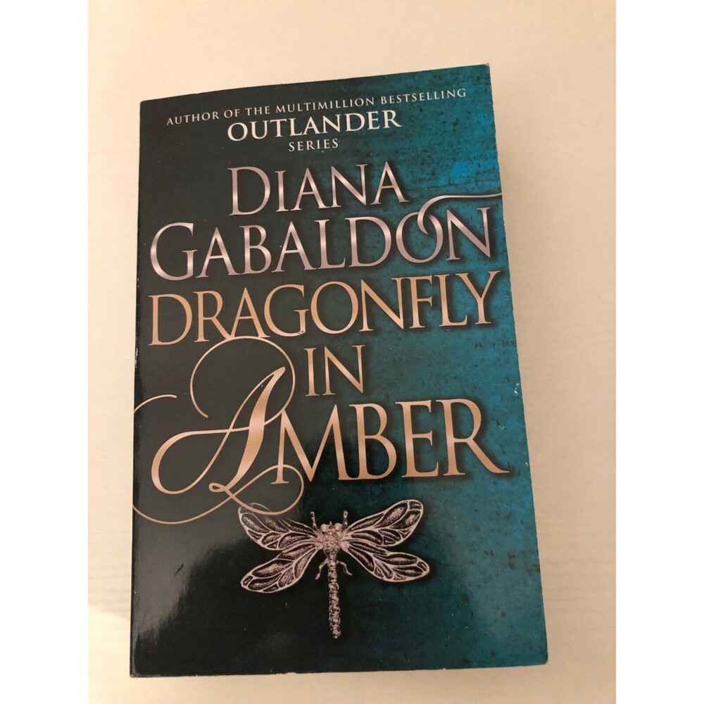 Dragonfly In Amber by Diana Gabaldon Paperback Novel Outlander Series‎ Book Two